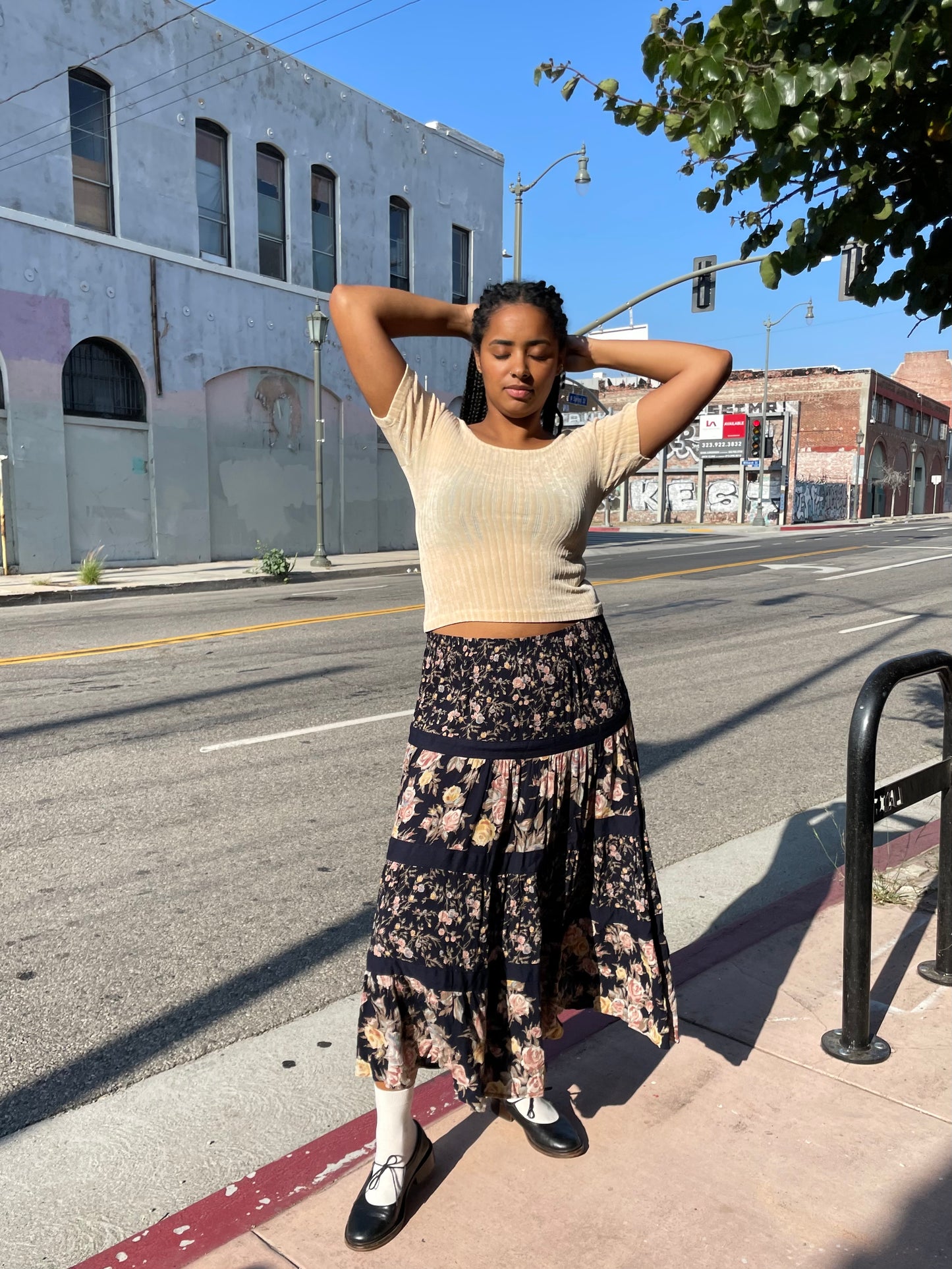 girl wearing y2k beige blouse