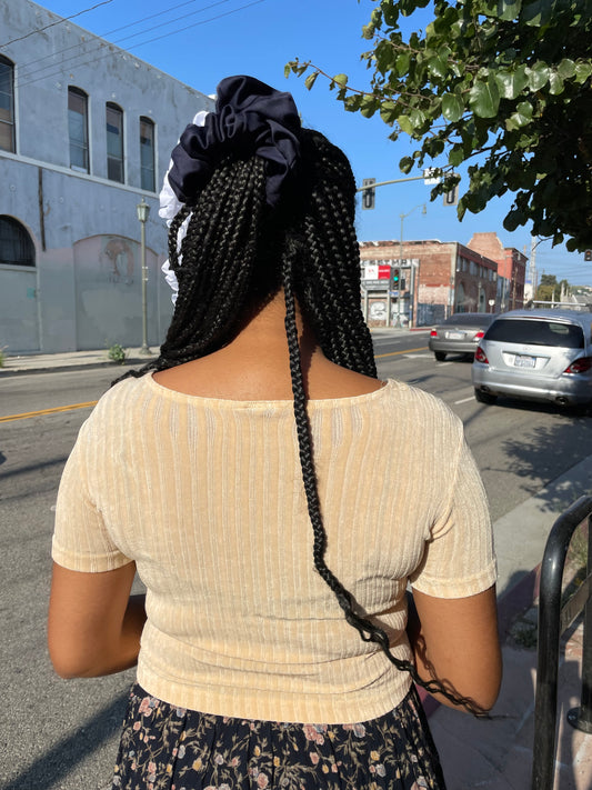 girl wearing y2k beige blouse