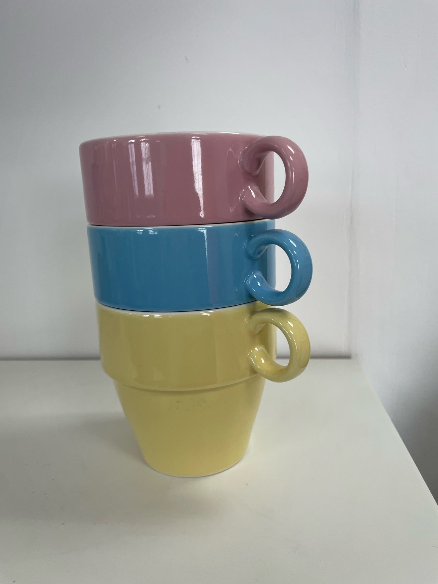 Vintage Stacking Coffee Mug Set