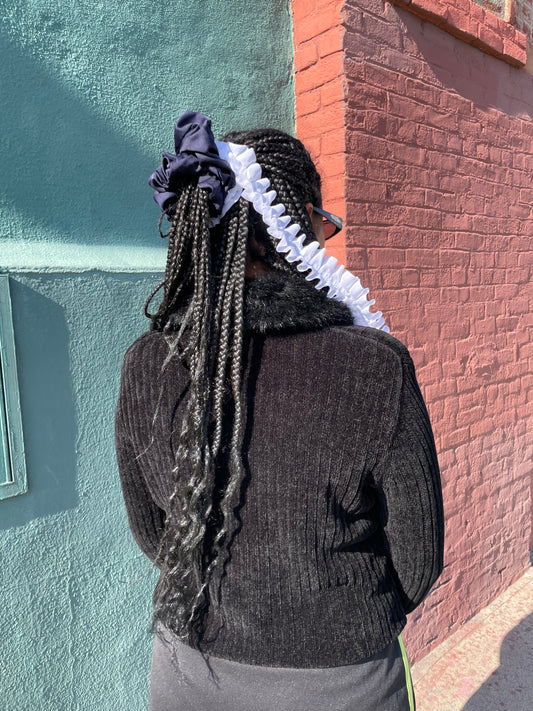 Girl wearing 90s Black Faux-Fur Cardigan