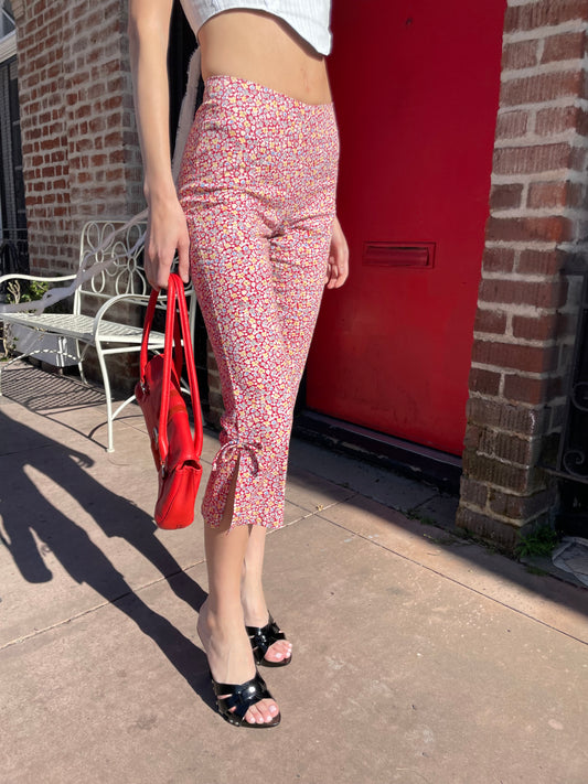 Red Floral Capri Pants (S)