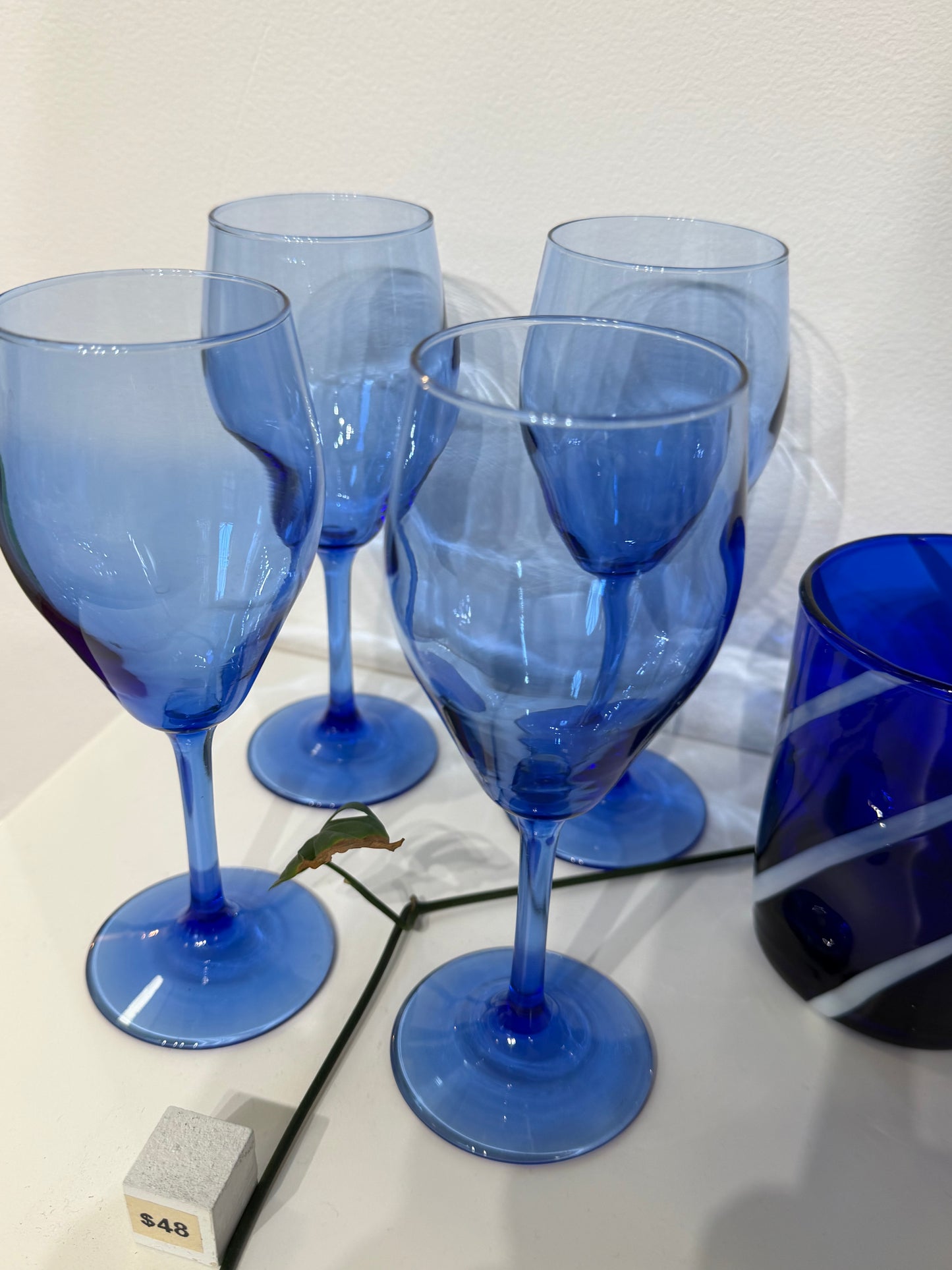 Vintage Wine Glass (Set of 4)