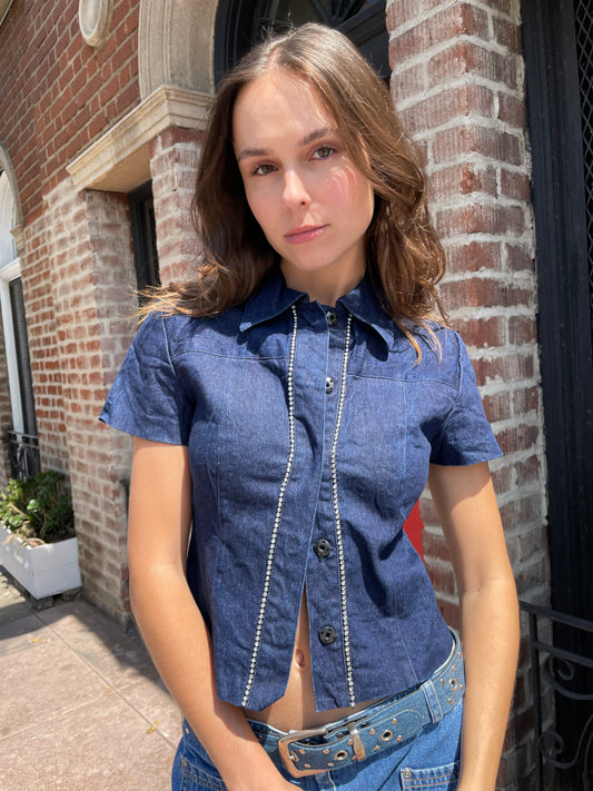 girl in short sleeve denim top
