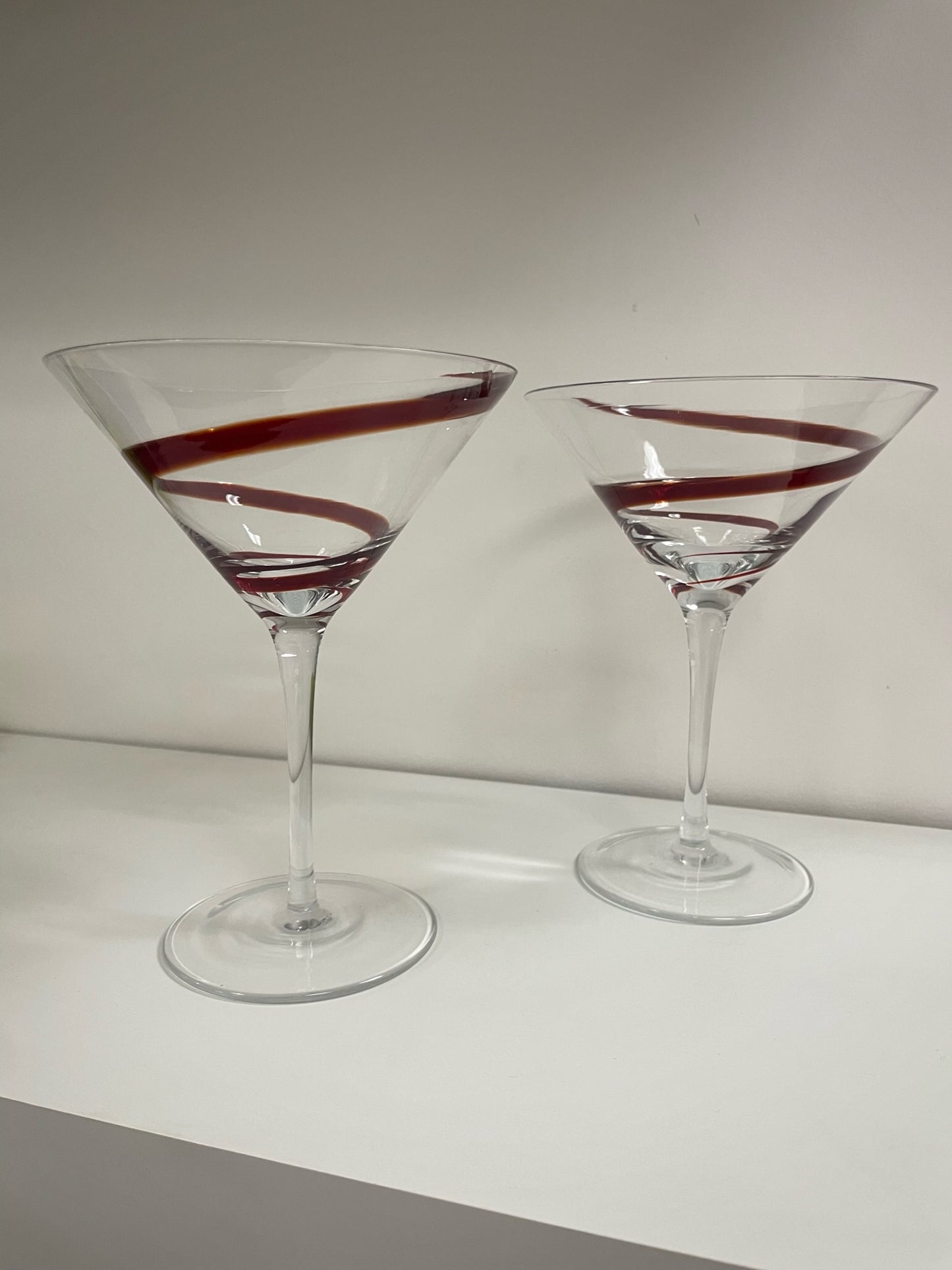 Red swirl glass martini glasses Set of 2